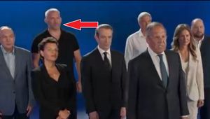 Wspierają Władimira Putina. Zobacz, kto pojawił się w spocie