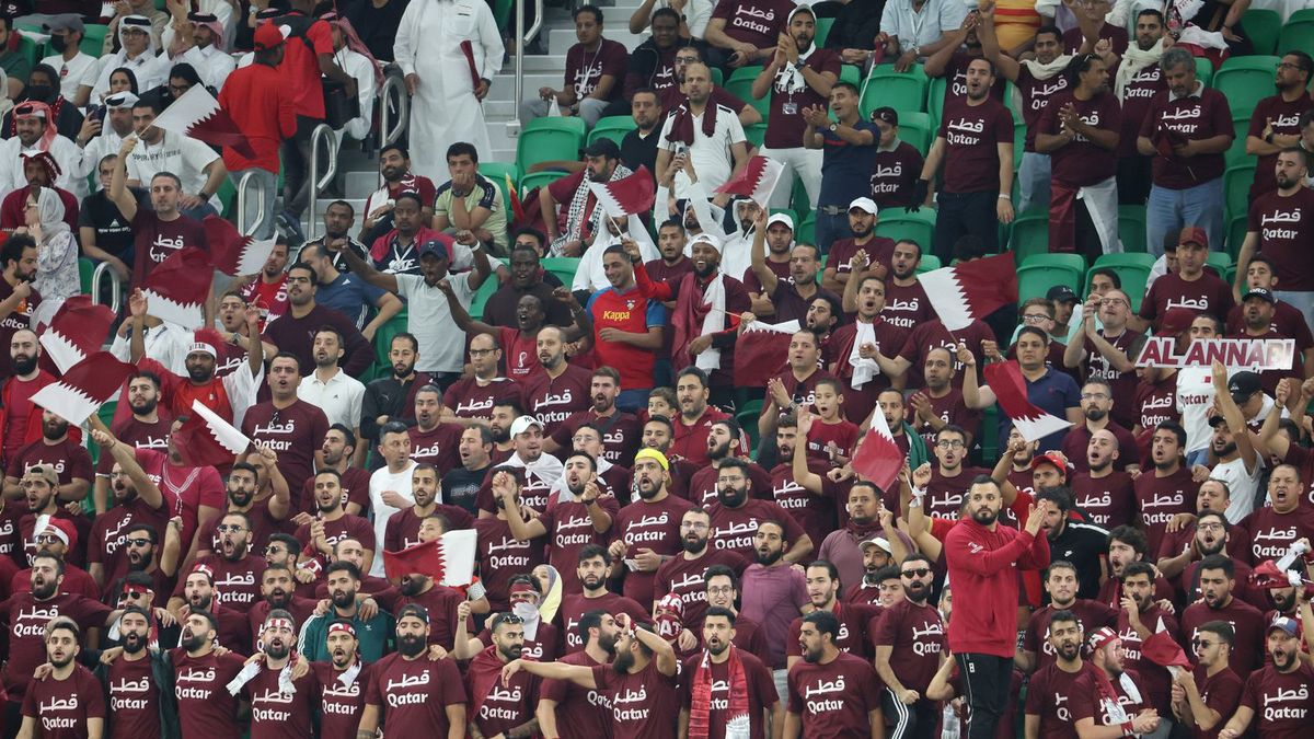 Zdjęcie okładkowe artykułu: Getty Images / Na zdjęciu: kibice wspierający reprezentację Kataru