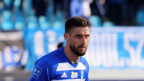 PKO Ekstraklasa. Maska z... wycięciem na usta. Grzegorz Kuświk dał zły przykład