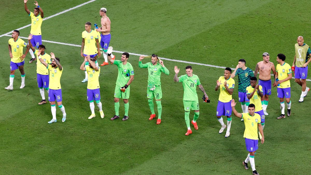 PAP/EPA / Na zdjęciu: piłkarze reprezentacji Brazylii