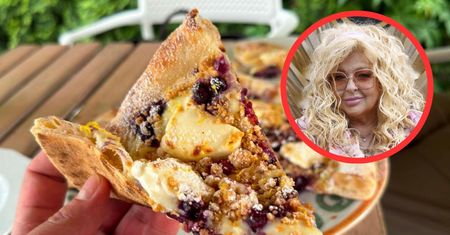 Zjedliśmy "pizzę-jagodziankę" w lokalu po "Kuchennych Rewolucjach". Zaskoczenie sezonu, ale czy warte prawie 50 zł?