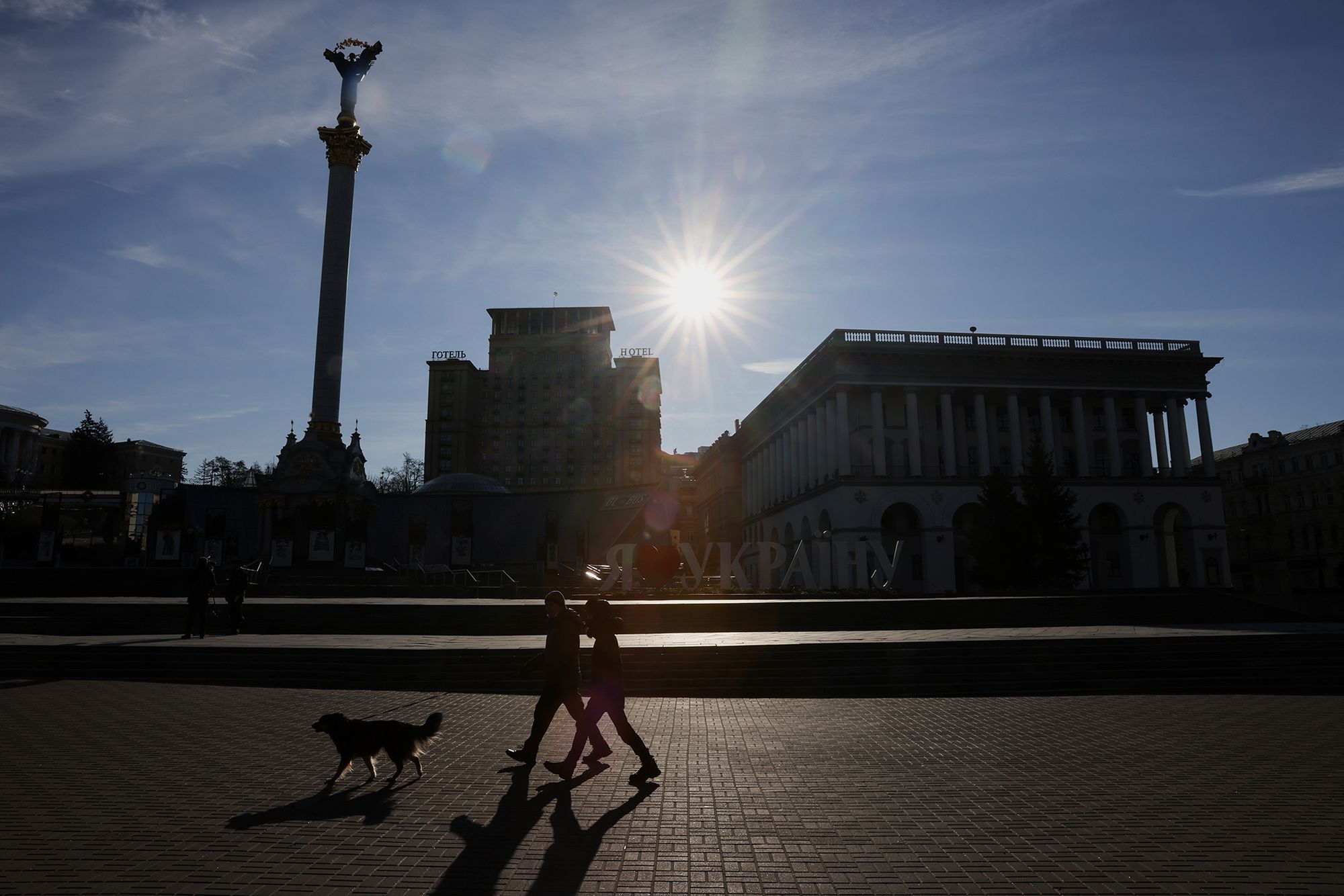 Wojna na Ukrainie: Kijów wciąż niepokonany. Życie toczy się dalej 5