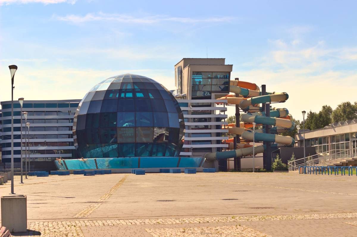 Lublin: Żeby napełnić baseny woda musiała się lać przez dwa tygodnie. Aqua Lublin ma już 10 lat