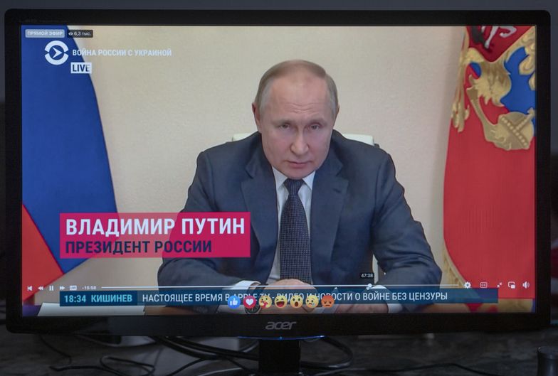 Putin przekonuje, że Rosja przetrwała "gospodarczy blitzkrieg"