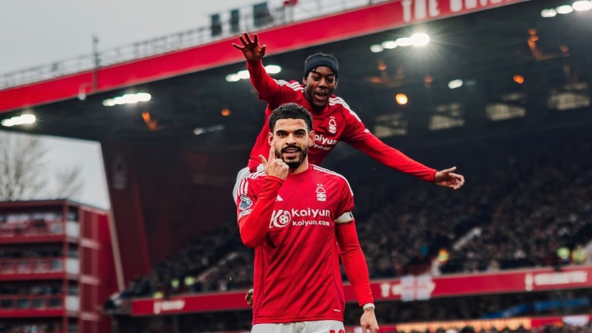 Instagram / Nottingham Forest / Piłkarze Nottingham Forest w meczu z Brighton and Hove Albion