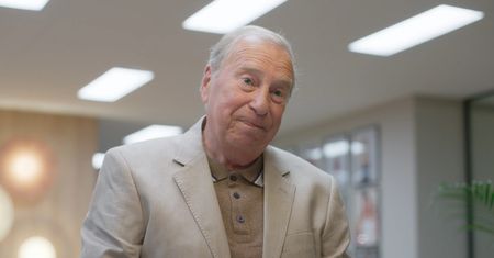 Jerzy Stuhr wrócił na ekrany. Wystąpił z synem w serialu TVN
