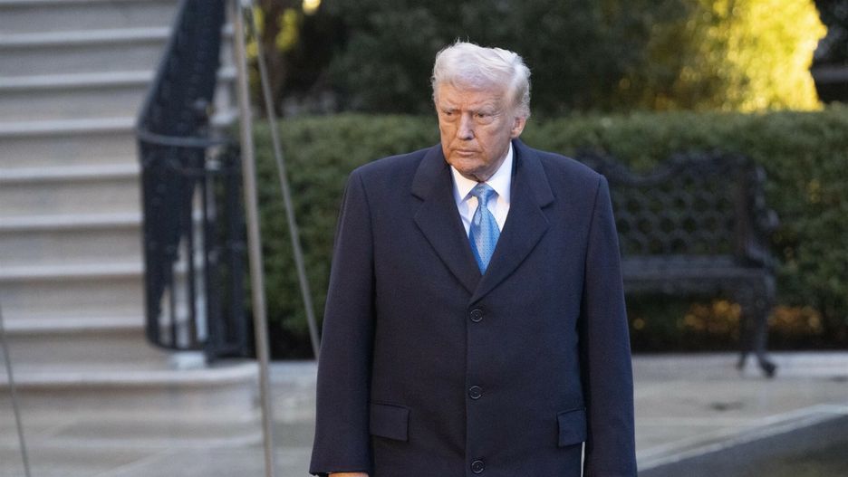 Temporary
Washington, DIST  - United States President Donald J Trump departs the White House in Washington, DC, headed out on a weekend trip to Florida.

Pictured: Trump

BACKGRID USA 31 JANUARY 2025 

BYLINE MUST READ: MediaPunch / BACKGRID

USA: +1 310 798 9111 / usasales@backgrid.com

UK: +44 208 344 2007 / uksales@backgrid.com

*UK Clients - Pictures Containing Children
Please Pixelate Face Prior To Publication*
MPNC