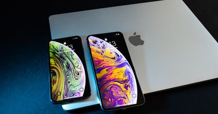 Ekran iPhone'a XR nie oferuje nawet Full HD. Apple wyjaśnia wybór niskiej rozdzielczości
