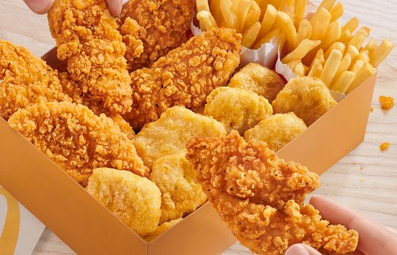 Supreme Cripsy Chicken Tenders i zestaw Chicken Box w ofercie McDonald's