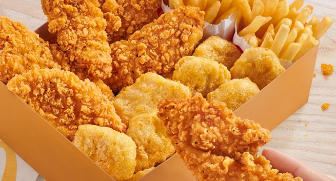 Supreme Cripsy Chicken Tenders i zestaw Chicken Box w ofercie McDonald's
