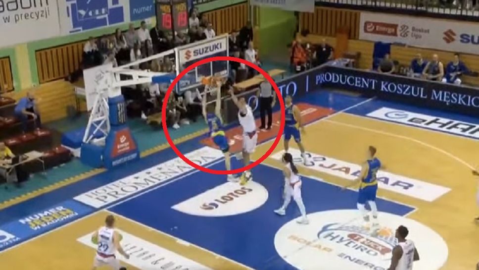 Zdjęcie okładkowe artykułu: YouTube / oficjalny kanał Energa Basket Ligi / Na zdjęciu: wsad Wojciecha Tomaszewskiego