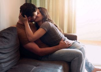 Po której randce iść do łóżka? Ekspertka mówi jasno