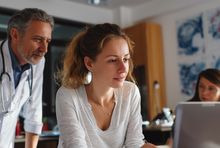 Uniwersytet Łazarskiego