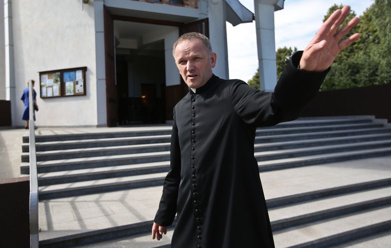 Odwołanie księdza Lemańskiego. "Wyrządził szkodę Kościołowi"