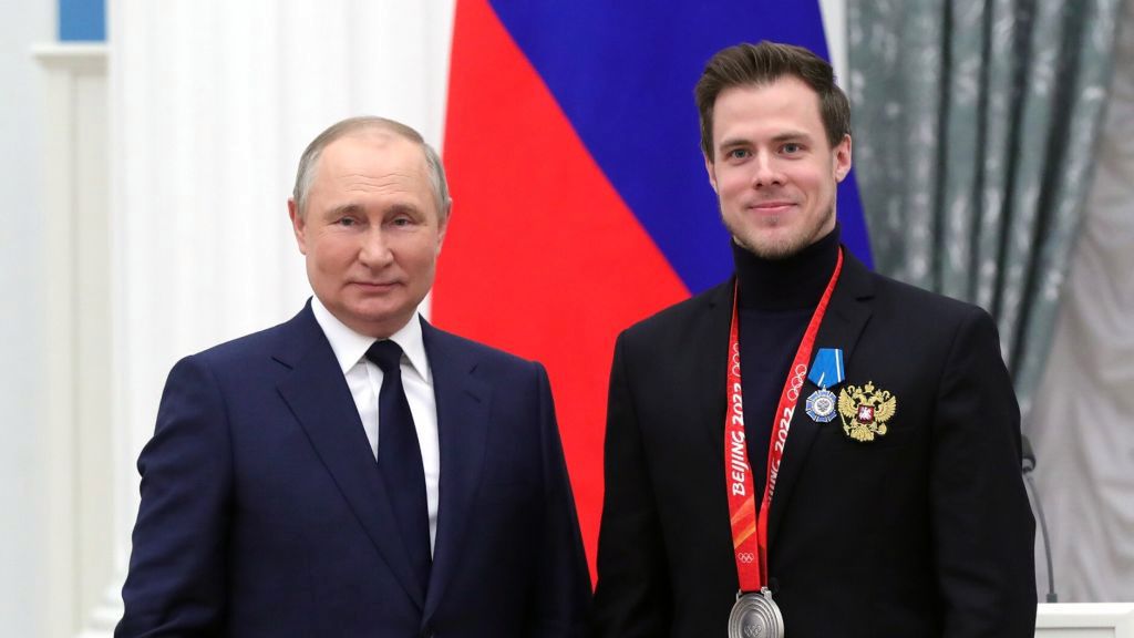 Władimir Putin nagradzający rosyjskich medalistów po igrzyskach w Pekinie 