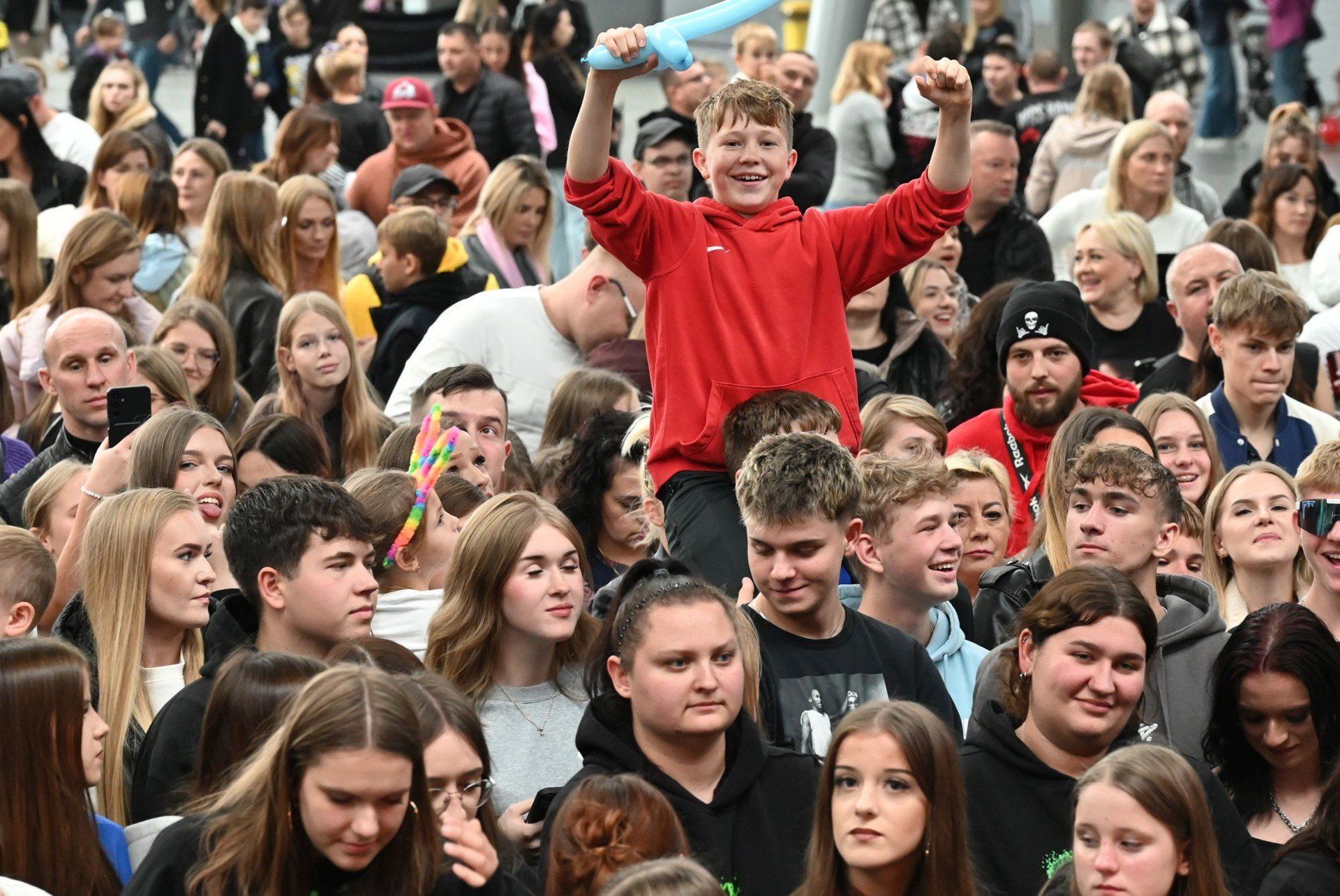 Wielki koncert charytatywny w Targach Kielce. Skolim porwał publiczność