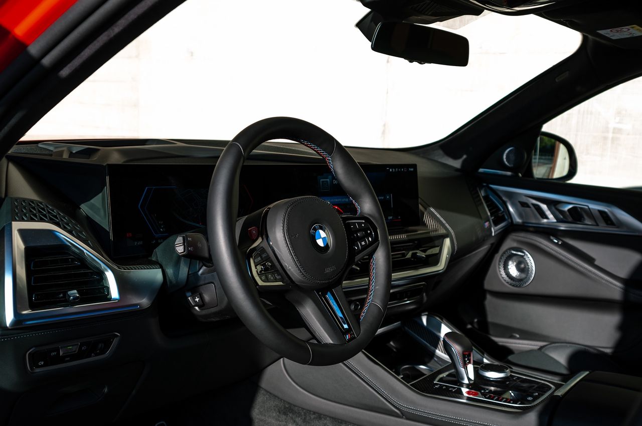 BMW XM (2023)