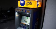 Znana sieć wprowadza zmiany w bankomatach. Nieuważni mogą zapłacić