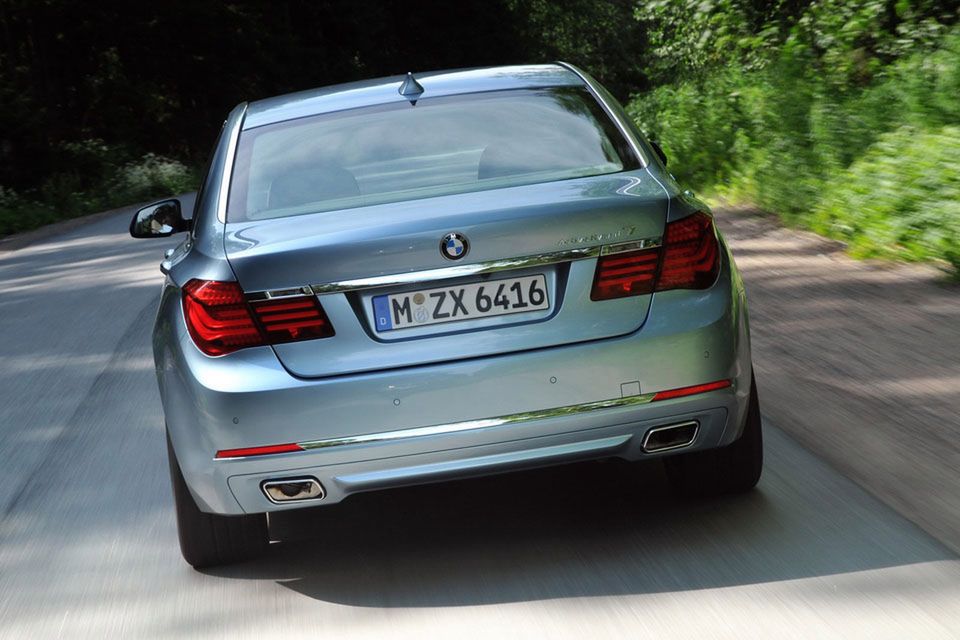 BMW serii 7 na rok 2013 - megagaleria niemieckiego okrętu flagowego 121