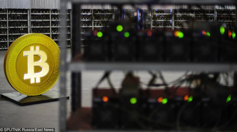 Bitcoin spada coraz niżej. O poziomach powyżej 10 tys. dol. rynek już zapomniał