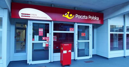 Poczta Polska dostaje prztyczka od InPostu. Paczkomaty popularniejsze niż ich przesyłki