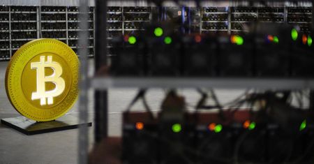 Bitcoin intensywnie traci. Kolejny cios to podatki
