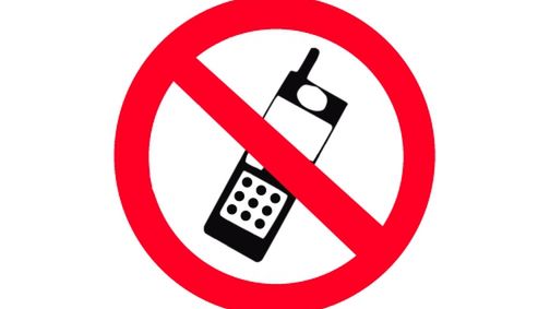 Chcesz rozmawiać przez telefon? Wysiadaj z autobusu 1