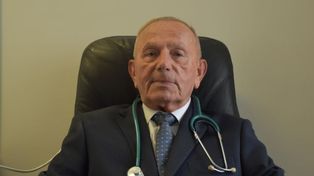 Dr Sionkowski wciąż przyjmuje pacjentów. Zdradza receptę na długowieczność