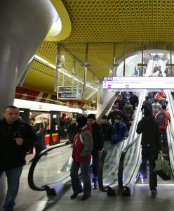 Metro. Awaria łącznika na stacji Świętokrzyska usunięta