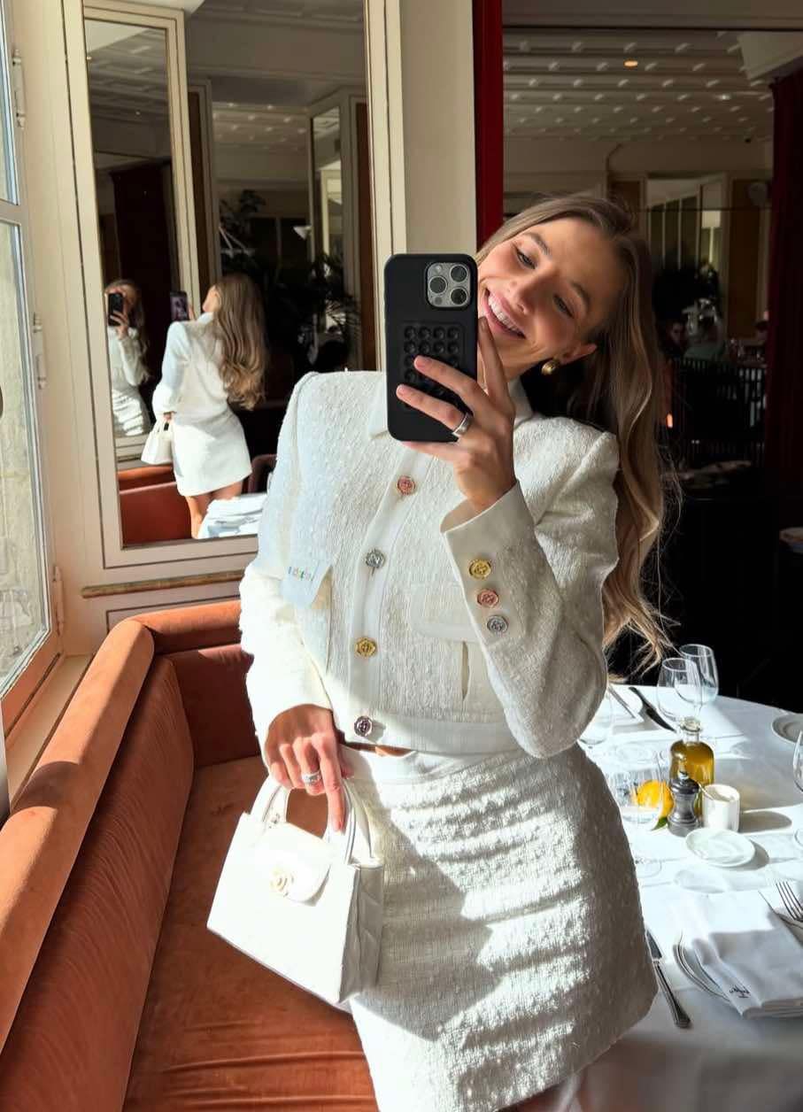 Agata Sieramska zadała szyku w bieli na paryskim Tygodniu Mody