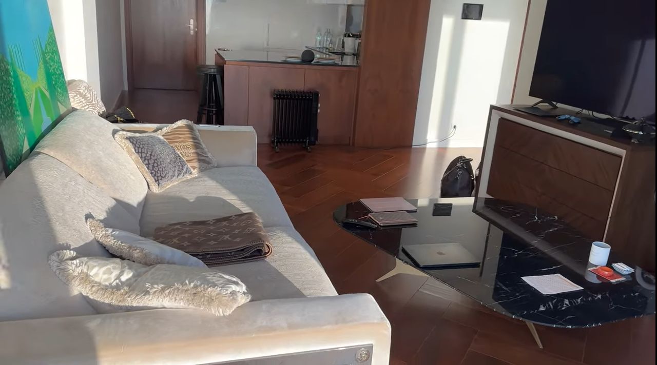 Apartament na Złotej 44