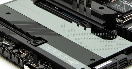 Sprawdziłem ASUS ROG Crosshair X670E Hero. Co potrafi płyta pod AM5 za niemal 4 tys. zł?