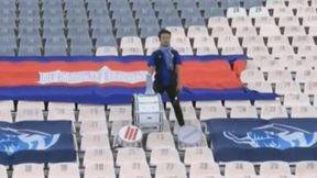 Eliminacje MŚ 2022. Kibic z Kambodży sam dopingował swoją reprezentację
