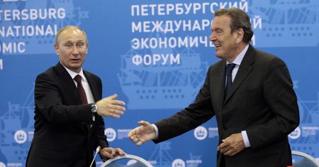 Koronawirus. Niemcy. Gerhard Schroeder: bzdurne sankcje na Rosję muszą zniknąć