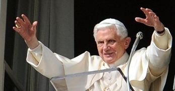 Książka Marco Politiego: "Joseph Ratzinger. Kryzys papiestwa"