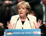 Kampania CDU. "Merkel paraduje na czerwonym dywanie"