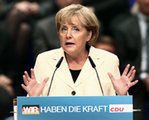 Kampania CDU. "Merkel paraduje na czerwonym dywanie"