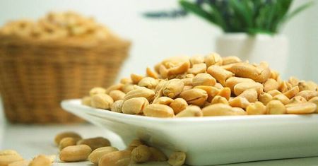 Gluten w orzeszkach ziemnych z Lidla. Sprawdź, czy masz je w domu!