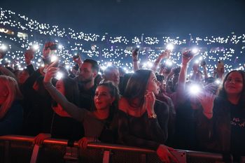 Żar się leje z nieba, a w Krakowie planują już Sylwestra
