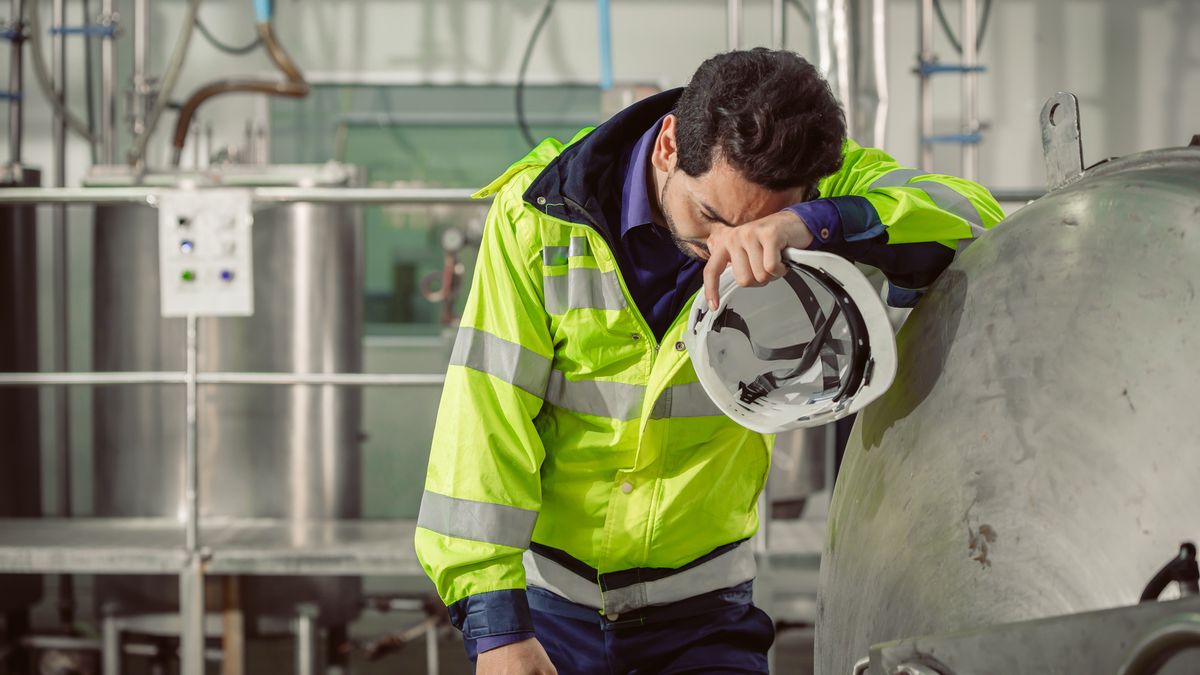 sick, depression, troubles, stress, overwork, fail, crying, sad, headache, exhausted, flu, covid, factory, job, virus, covid-19, corona virus, lung disease, health, man, workplace, facility, industry, engineer, worker, industrial, work, male, manufacturing, serious, pain, depressed, fatigue, unhappy, expression, frustration, employee, hard, tired, bad day, labor, problem, emergency, issues, stressful, mechanical, person, pipe, plant