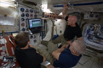 Dwaj Rosjanie z ISS wyszli w przestrzeń kosmiczną