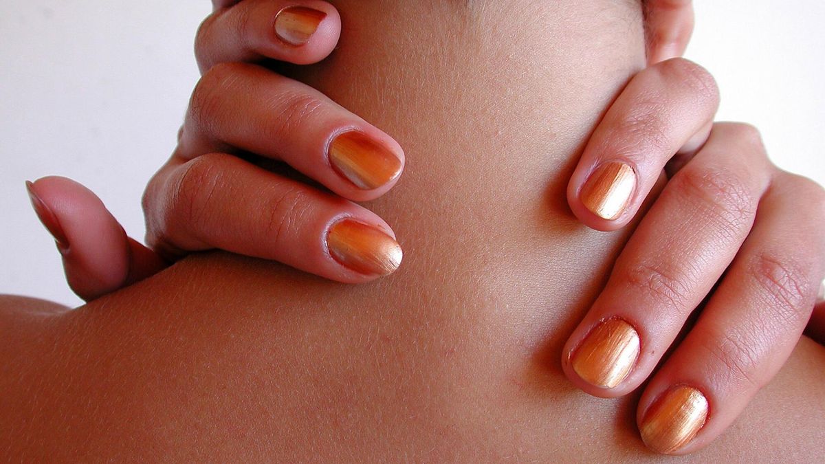 Pomalowane paznokcie mogą zaszkodzić pacjentowi podczas zabiegu