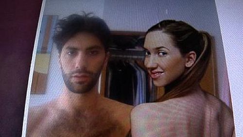 Uważaj, kogo poznajesz online [zwiastun] 1