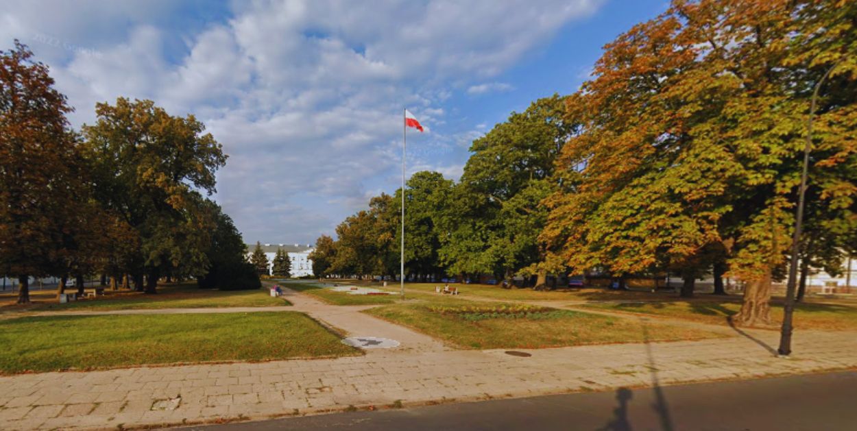 Rewitalizacja placu Obrońców Warszawy