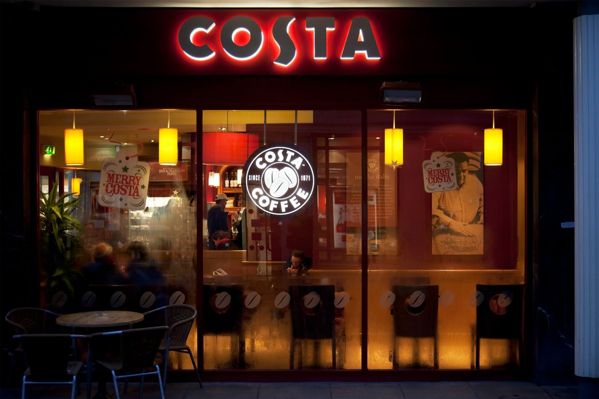 Costa Coffee sprzedana. Coca-Cola nowym właścicielem sieci kawiarni.