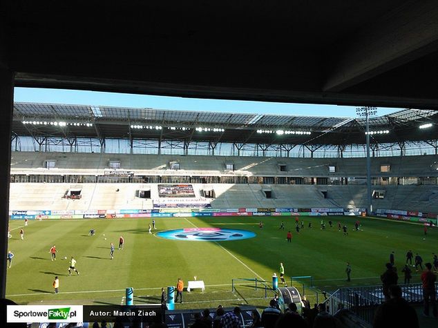 Nowe oświetlenie debiutuje na meczu Górnika Zabrze z Pogonią Szczecin