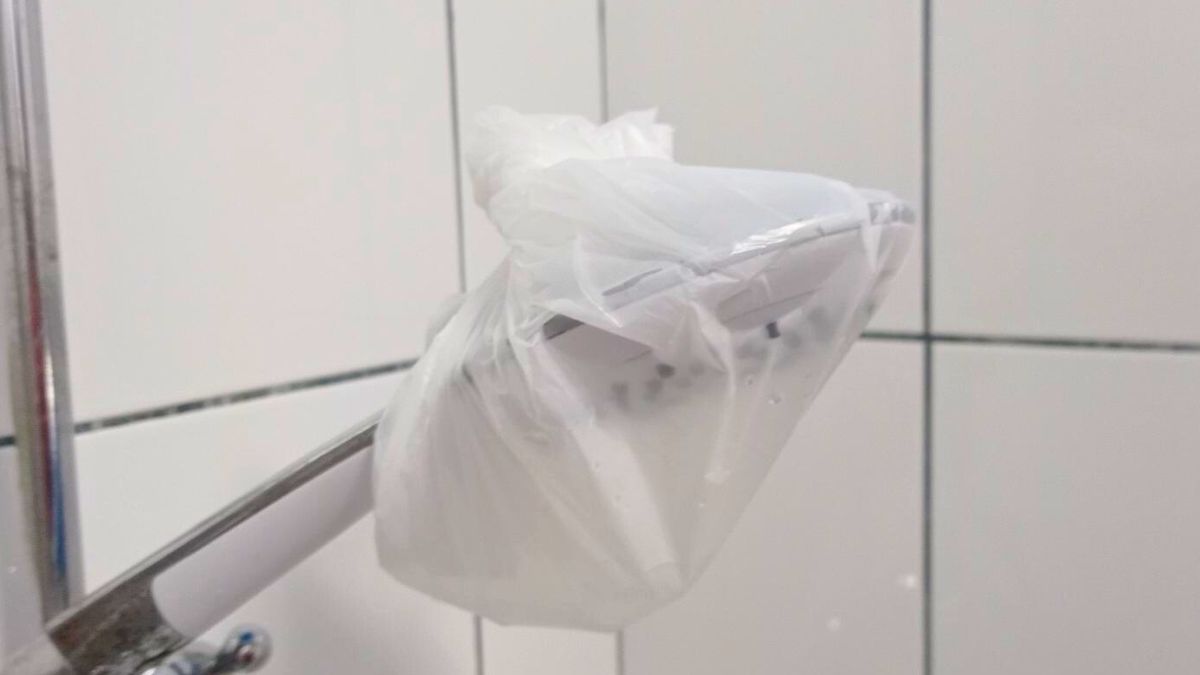 Po tym zabiegu słuchawka prysznicowa wygląda, jak nowa 