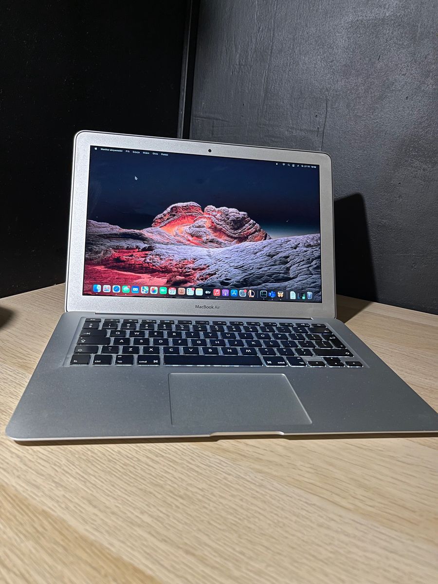 MacBook Air z 2015 roku