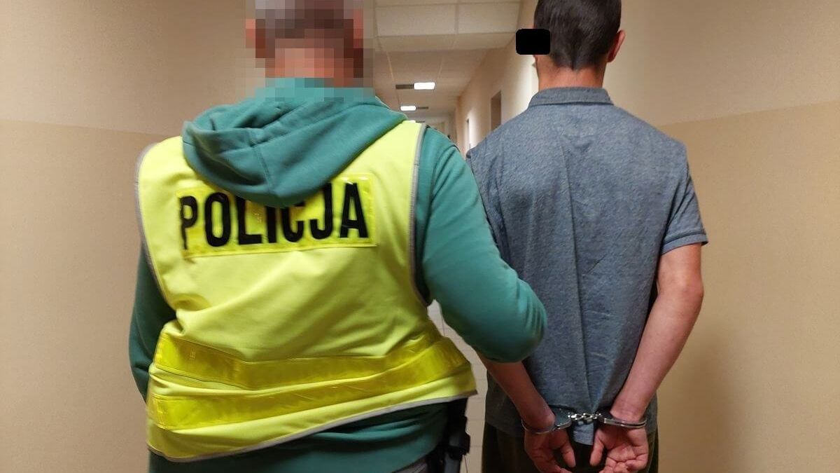 Policja prowadzi aresztanta