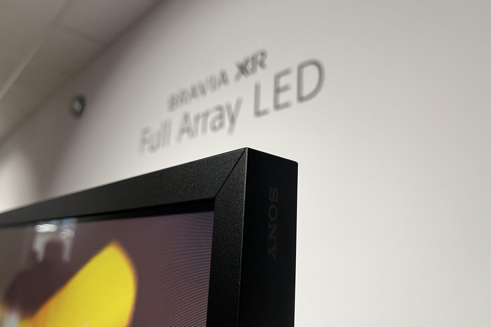 SONY BRAVIA line-up 2023 - XR-X90L 98 cali - logo